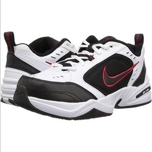 Nike Men's Air Monarch IV Cross Trainer wide shoes